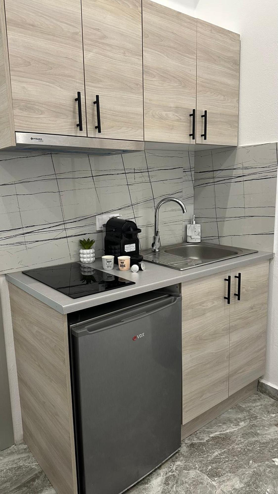 Pefki Apartments 利迈纳里亚 外观 照片